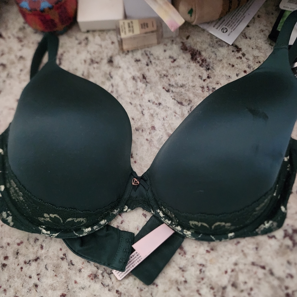 Victorias secret lace accent bra